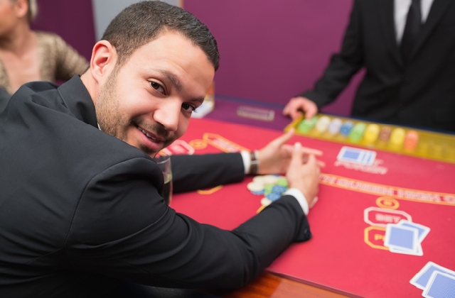 ブラックジャックの勝ち方徹底解説！プロギャンブラーも使う4個の必勝法と16個の賭け方